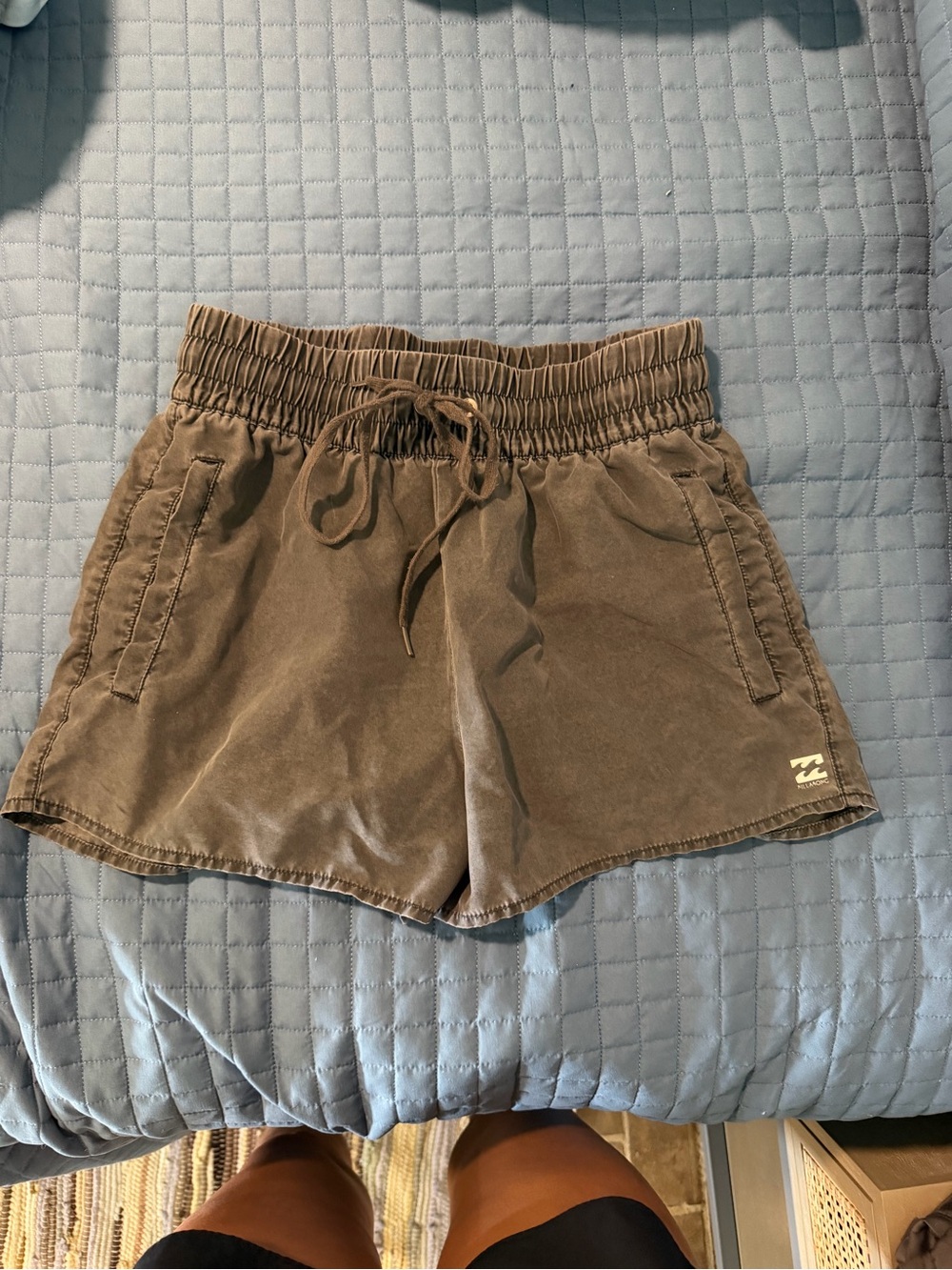 Billabong Women's Gray High-Waist Drawstring Shorts - Picture 2 of 2